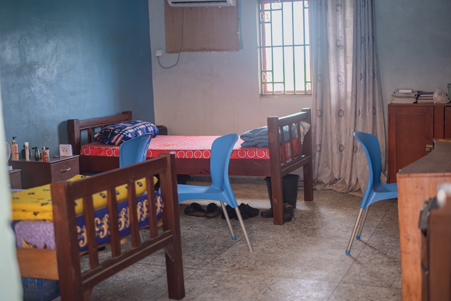 MALE ROOM